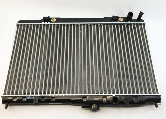 Радиатор охлаждения Ниссан Альмера Классик в наличии по низкой цене!